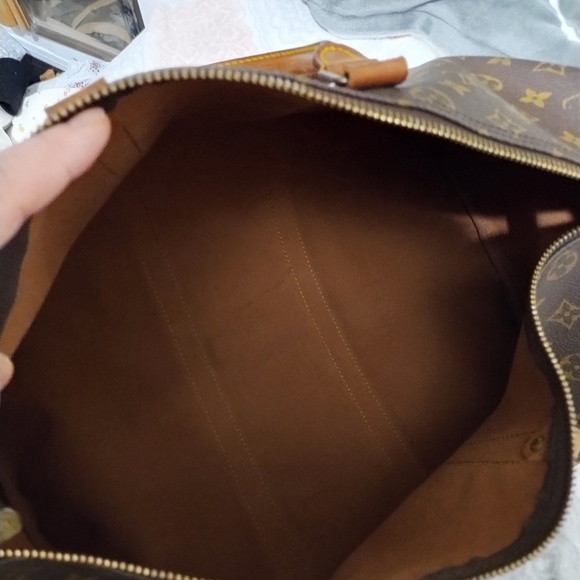 Authentic Louis Vuitton Bag & YSL makeup bag - Picture 6 of 16